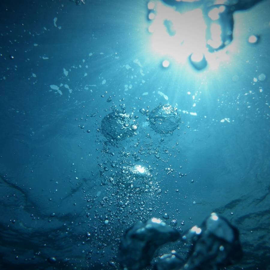 Sous l'eau, surcharge travail, surmenage